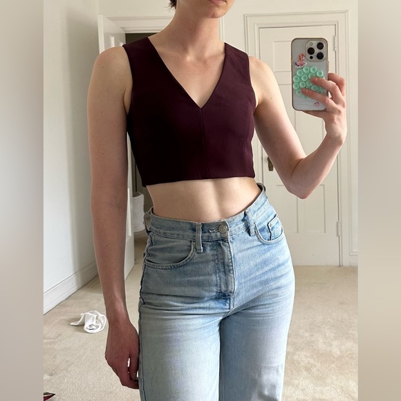 Cropped Aritzia Tank - Picture 1 of 7